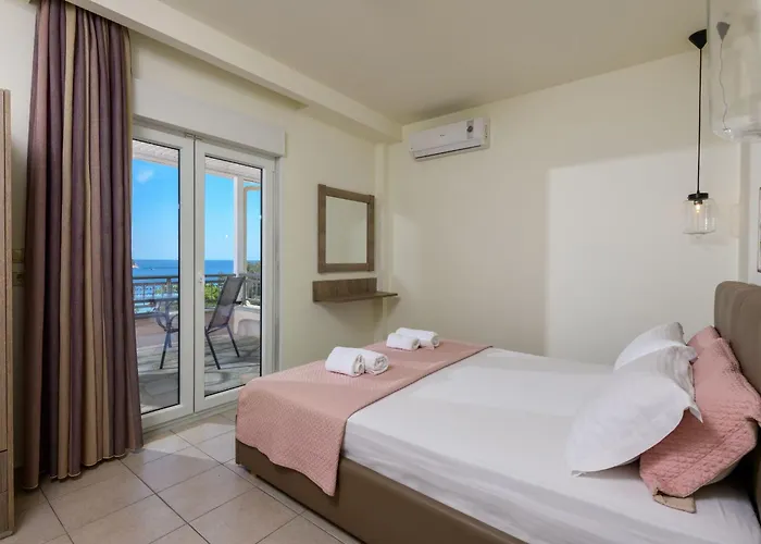 Roula Apartman Kínira