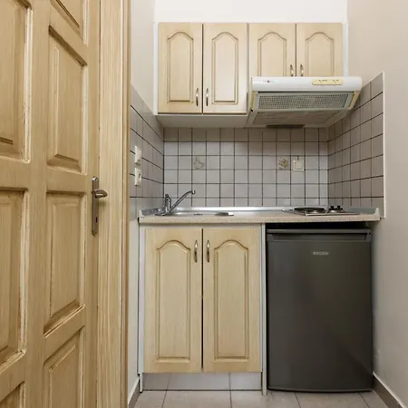 Roula Apartment Kinira