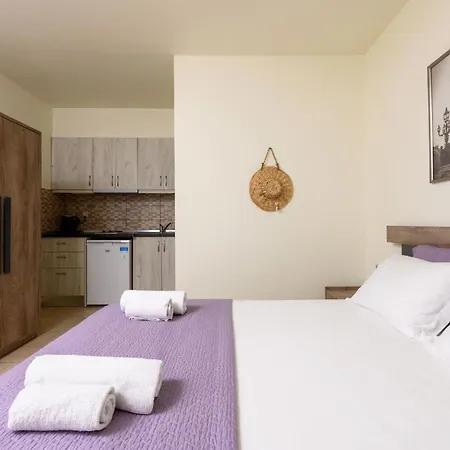 Roula Κοίνυρα