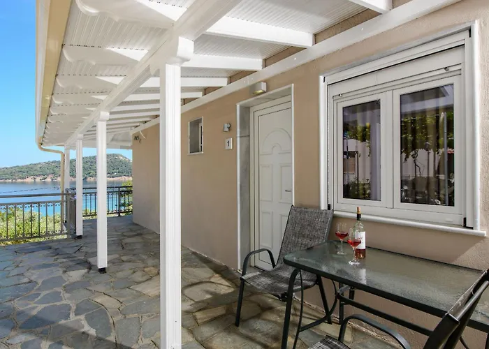 Roula Apartament Koinira